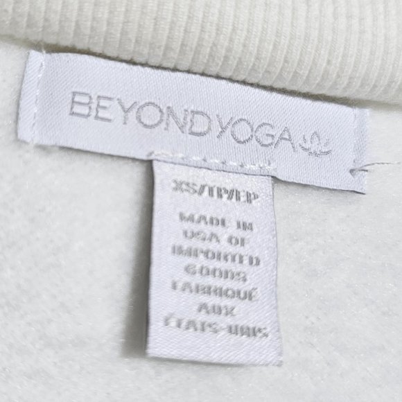 🏷️NWT Beyond Yoga Trek Pullover In Fresh Snow (White) - Various Sizes - Picture 12 of 15